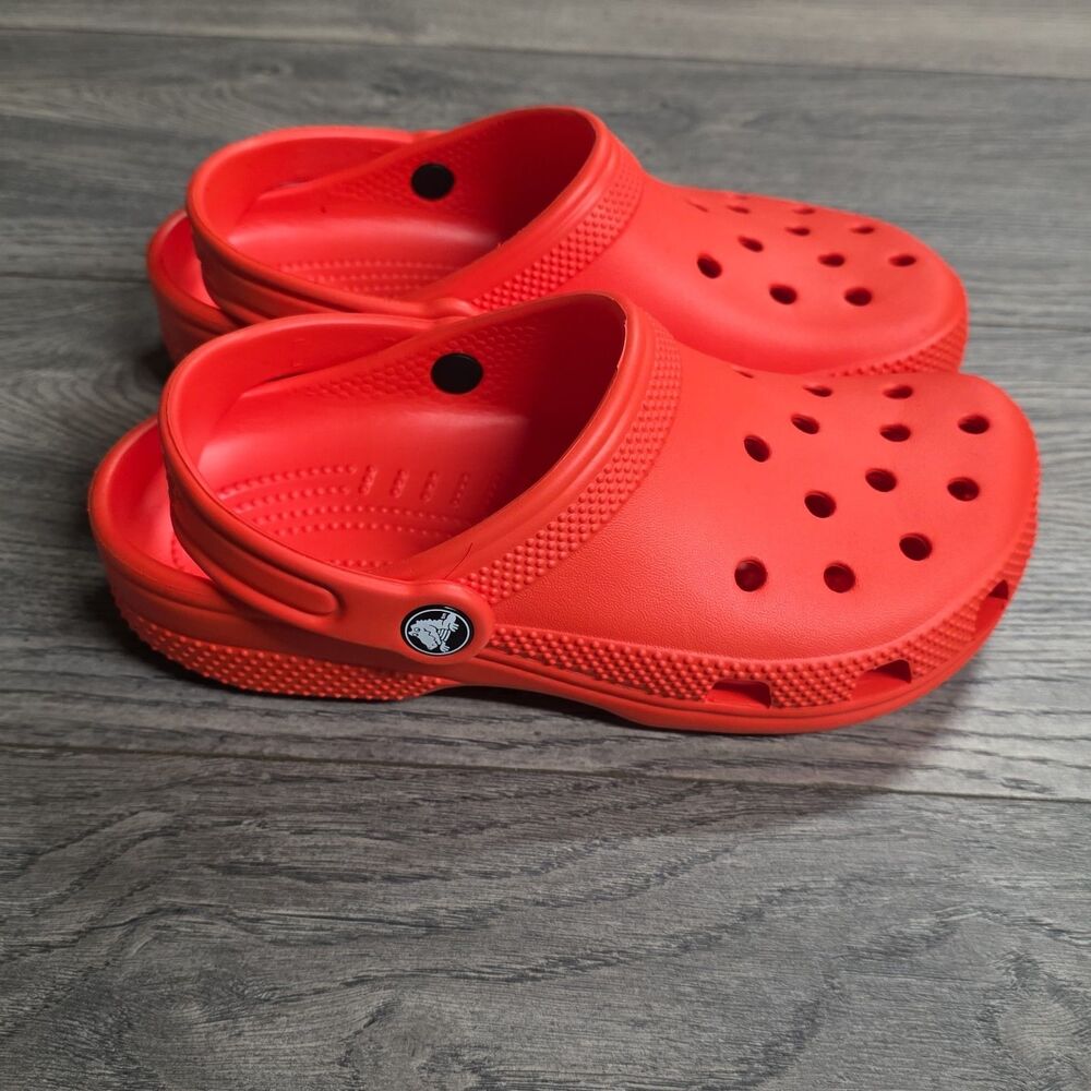 CROCS Kids Red Waterproof Clogs J3 NEW